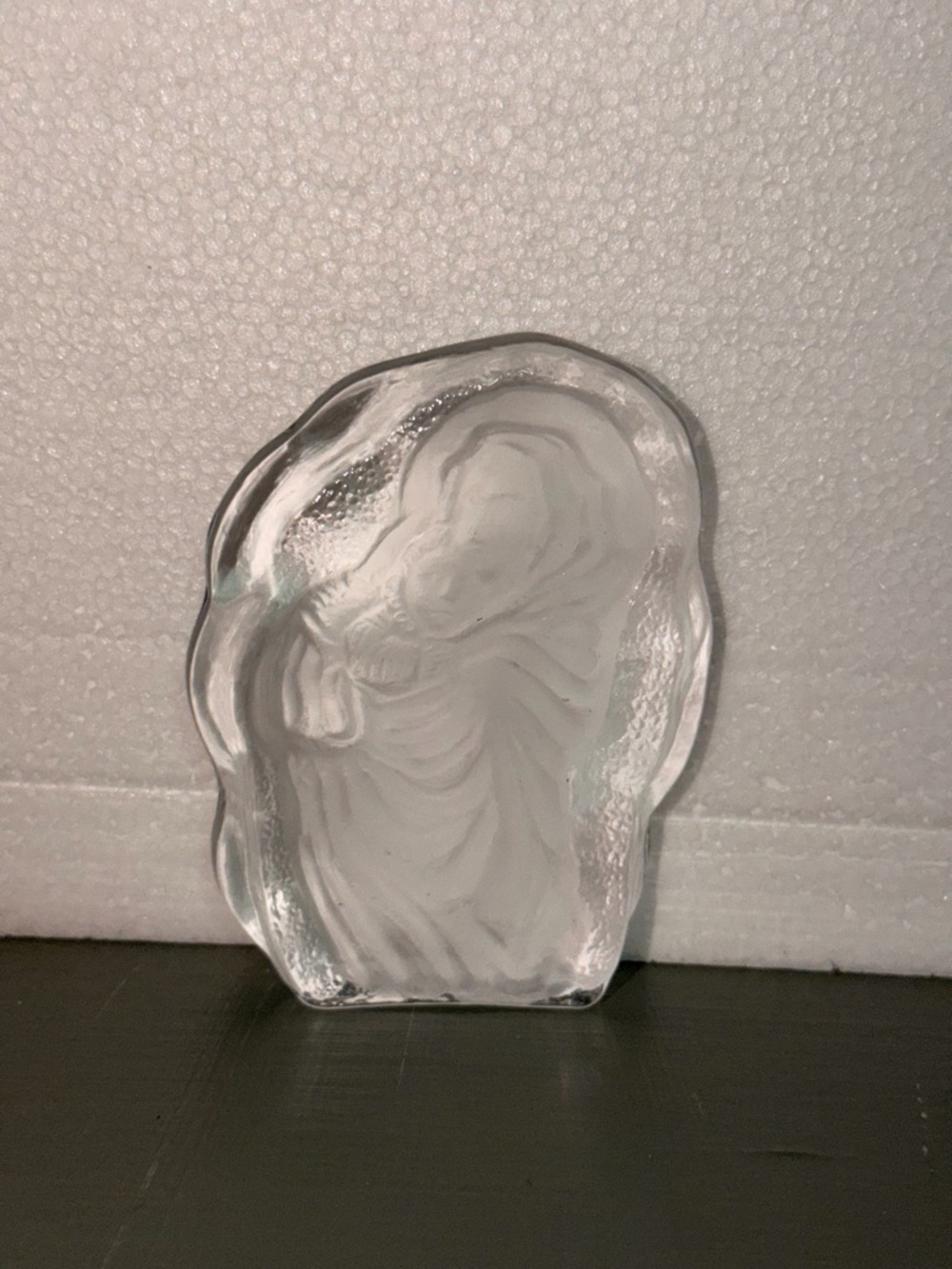 Vintage Etched Art Glass Paperweight Madonna and Child - Picture 4 of 6